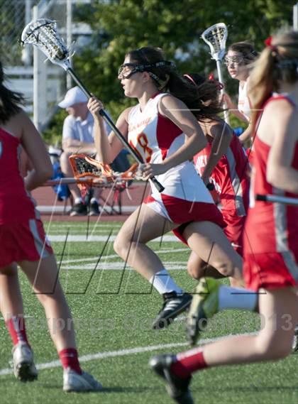 Thumbnail 2 in Mater Dei vs. Rosary photogallery.