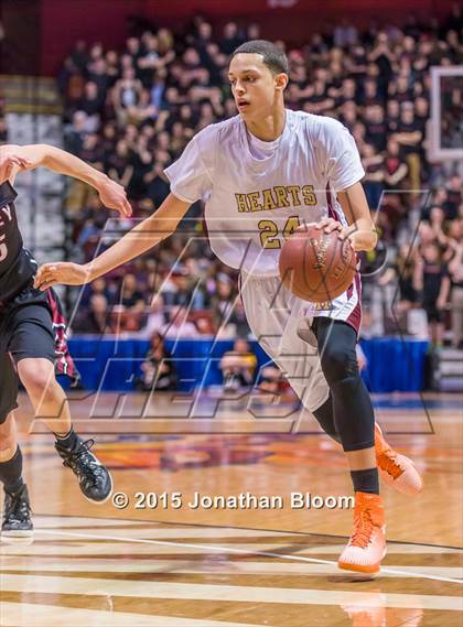 Thumbnail 1 in Valley Regional vs. Sacred Heart (CIAC Class S Final) photogallery.