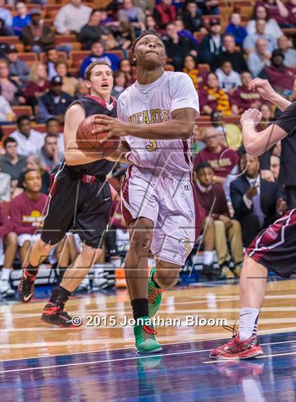 Thumbnail 2 in Valley Regional vs. Sacred Heart (CIAC Class S Final) photogallery.
