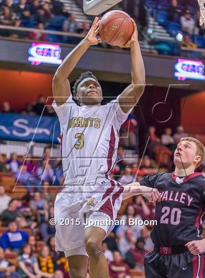 Thumbnail 1 in Valley Regional vs. Sacred Heart (CIAC Class S Final) photogallery.