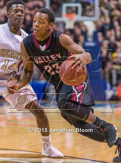 Thumbnail 3 in Valley Regional vs. Sacred Heart (CIAC Class S Final) photogallery.