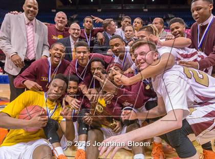 Thumbnail 3 in Valley Regional vs. Sacred Heart (CIAC Class S Final) photogallery.