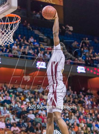 Thumbnail 1 in Valley Regional vs. Sacred Heart (CIAC Class S Final) photogallery.