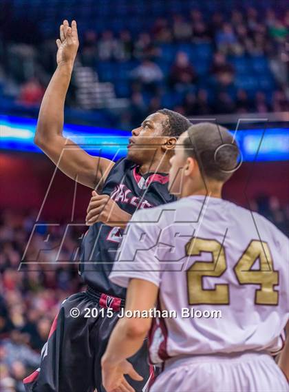 Thumbnail 2 in Valley Regional vs. Sacred Heart (CIAC Class S Final) photogallery.