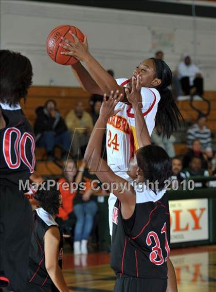 Thumbnail 3 in Corona vs. Miller (Lady Bears Holiday Classic) photogallery.