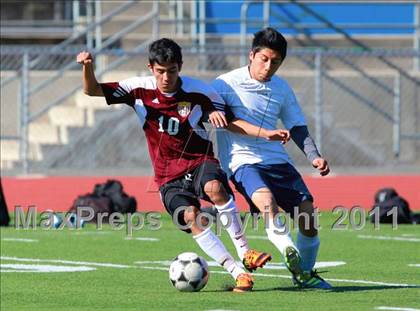 Thumbnail 3 in Point Loma vs. Hoover (San Diego City Tournament) photogallery.