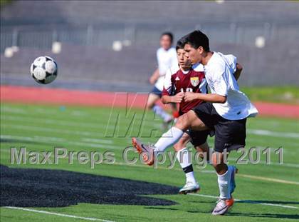 Thumbnail 3 in Point Loma vs. Hoover (San Diego City Tournament) photogallery.
