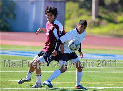 Thumbnail 1 in Point Loma vs. Hoover (San Diego City Tournament) photogallery.