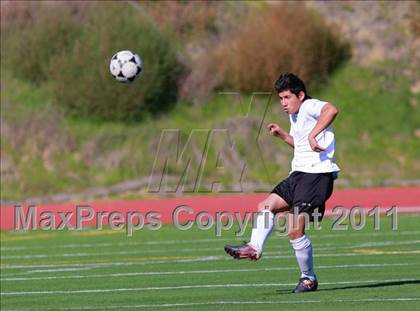 Thumbnail 1 in Point Loma vs. Hoover (San Diego City Tournament) photogallery.