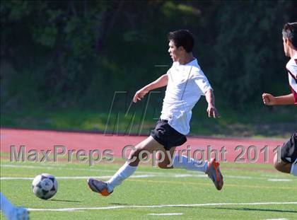 Thumbnail 3 in Point Loma vs. Hoover (San Diego City Tournament) photogallery.