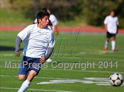 Thumbnail 1 in Point Loma vs. Hoover (San Diego City Tournament) photogallery.