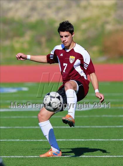 Thumbnail 1 in Point Loma vs. Hoover (San Diego City Tournament) photogallery.
