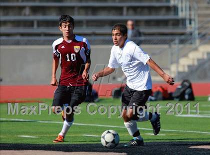 Thumbnail 1 in Point Loma vs. Hoover (San Diego City Tournament) photogallery.
