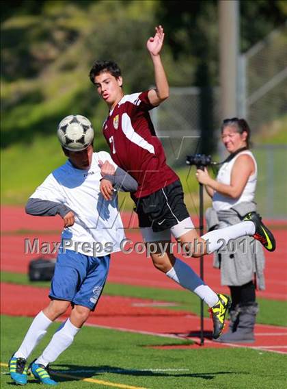 Thumbnail 3 in Point Loma vs. Hoover (San Diego City Tournament) photogallery.