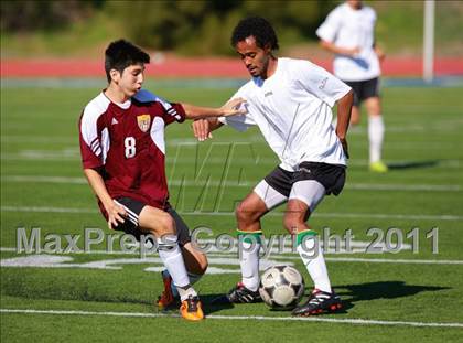 Thumbnail 3 in Point Loma vs. Hoover (San Diego City Tournament) photogallery.