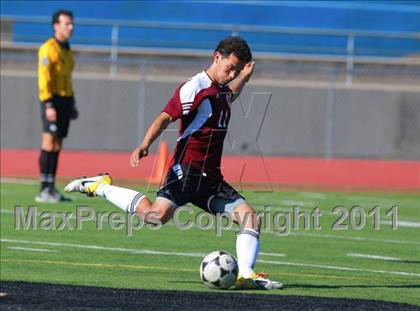 Thumbnail 2 in Point Loma vs. Hoover (San Diego City Tournament) photogallery.