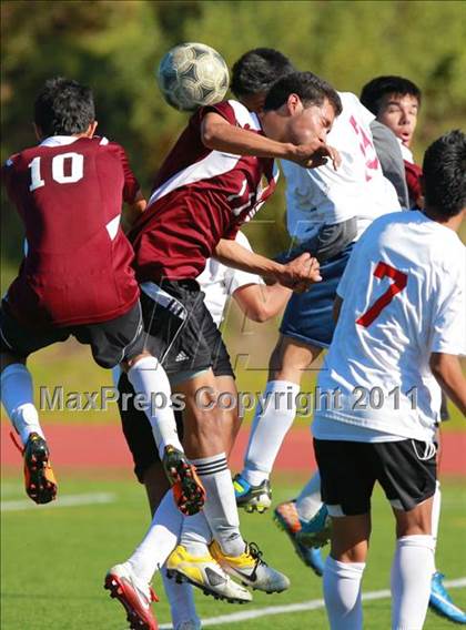 Thumbnail 2 in Point Loma vs. Hoover (San Diego City Tournament) photogallery.
