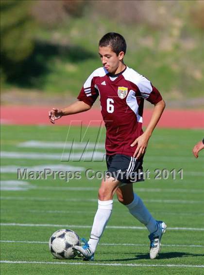 Thumbnail 2 in Point Loma vs. Hoover (San Diego City Tournament) photogallery.