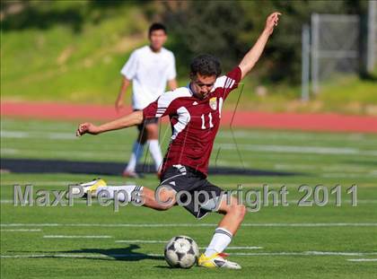 Thumbnail 1 in Point Loma vs. Hoover (San Diego City Tournament) photogallery.