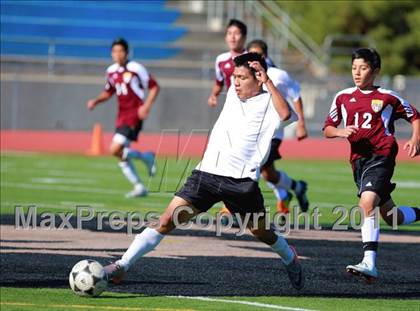 Thumbnail 3 in Point Loma vs. Hoover (San Diego City Tournament) photogallery.