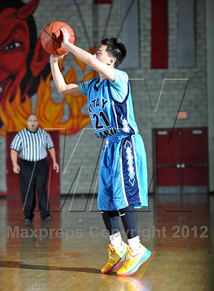 Thumbnail 2 in Hoover vs. Otay Ranch (Xtreme Glass Invitational) photogallery.