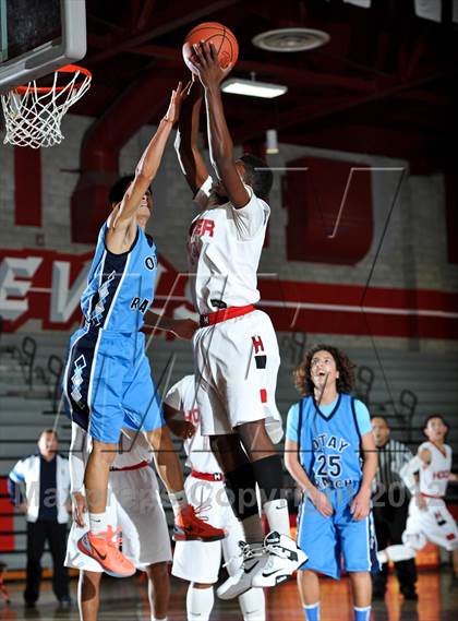 Thumbnail 3 in Hoover vs. Otay Ranch (Xtreme Glass Invitational) photogallery.