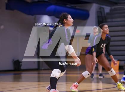 Thumbnail 2 in Hickman @ Capital City photogallery.