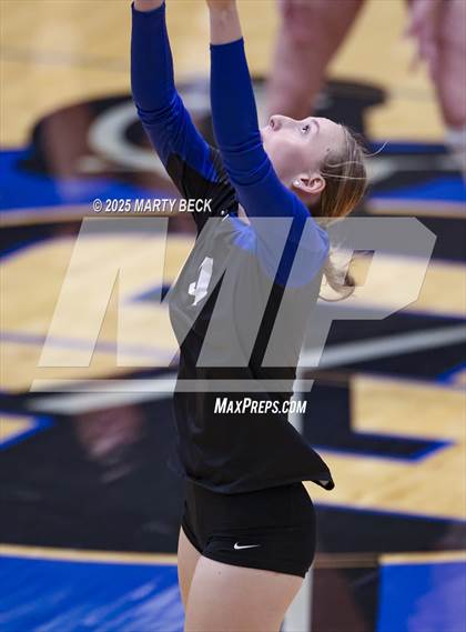 Thumbnail 2 in Hickman @ Capital City photogallery.