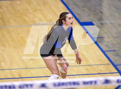 Thumbnail 1 in Hickman @ Capital City photogallery.