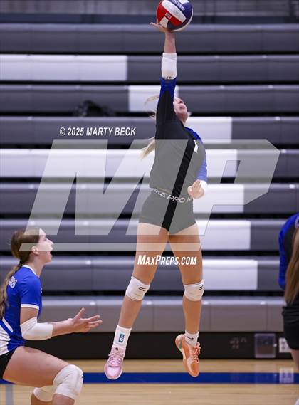 Thumbnail 3 in Hickman @ Capital City photogallery.