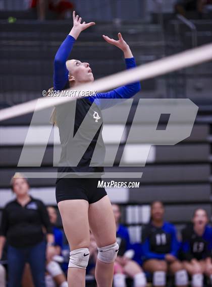 Thumbnail 3 in Hickman @ Capital City photogallery.