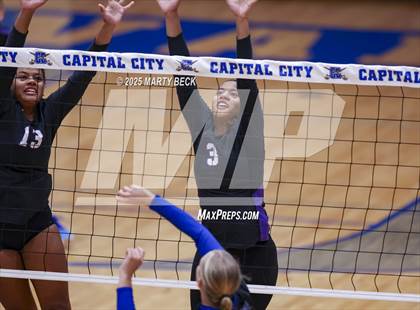 Thumbnail 1 in Hickman @ Capital City photogallery.