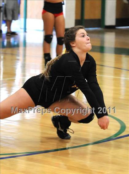 Thumbnail 1 in Redlands East Valley vs. La Canada (Durango Fall Classic) photogallery.