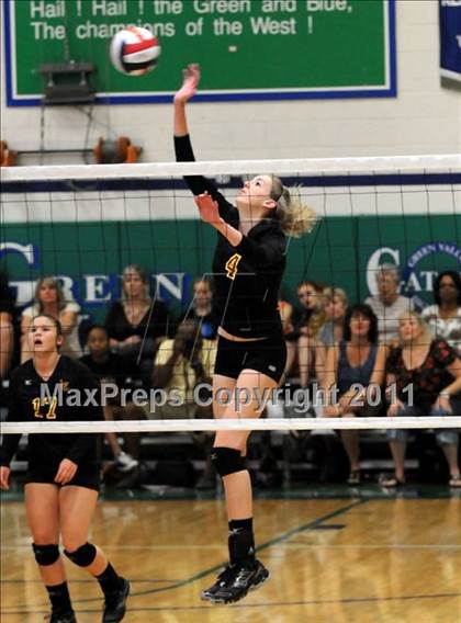 Thumbnail 3 in Redlands East Valley vs. La Canada (Durango Fall Classic) photogallery.