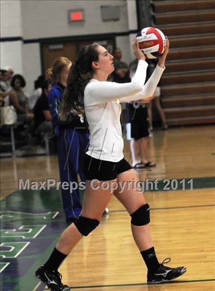 Thumbnail 1 in Redlands East Valley vs. La Canada (Durango Fall Classic) photogallery.