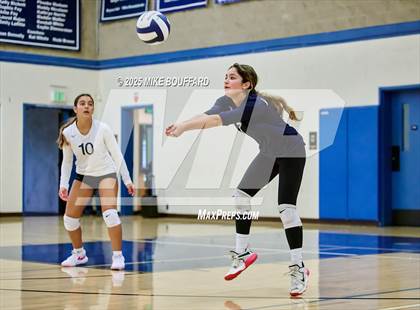 Thumbnail 1 in JV: Thacher @ Laguna Blanca photogallery.