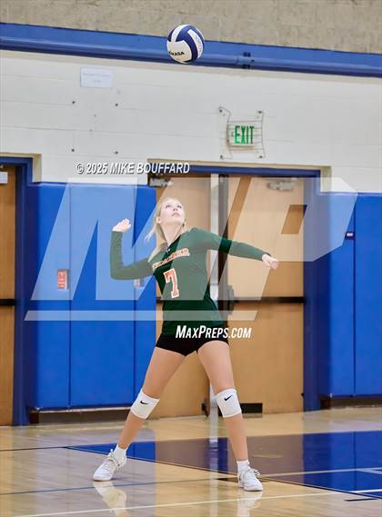 Thumbnail 1 in JV: Thacher @ Laguna Blanca photogallery.