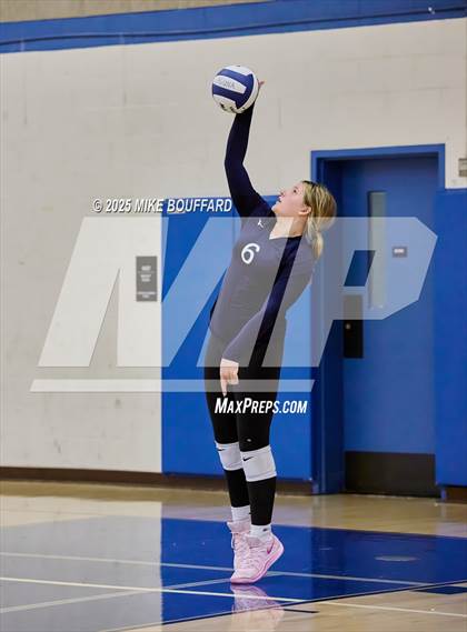 Thumbnail 3 in JV: Thacher @ Laguna Blanca photogallery.