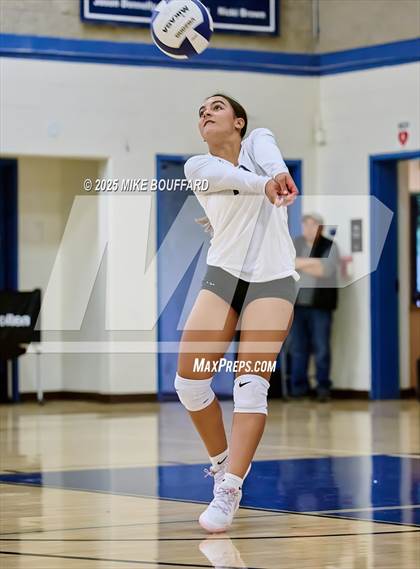 Thumbnail 1 in JV: Thacher @ Laguna Blanca photogallery.