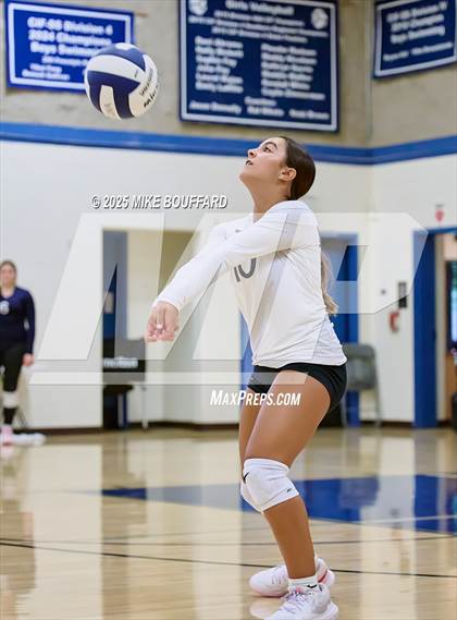 Thumbnail 3 in JV: Thacher @ Laguna Blanca photogallery.
