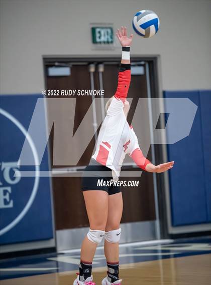 Thumbnail 3 in Imperial vs. Horizon Prep (CIF SDS D4 volleyball finals) photogallery.