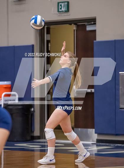 Thumbnail 2 in Imperial vs. Horizon Prep (CIF SDS D4 volleyball finals) photogallery.