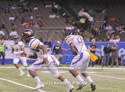 Thumbnail 2 in Amite vs. Livonia (LHSAA 3A Final) photogallery.