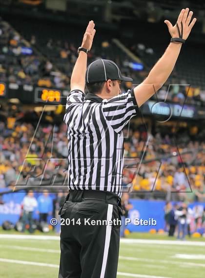 Thumbnail 1 in Amite vs. Livonia (LHSAA 3A Final) photogallery.