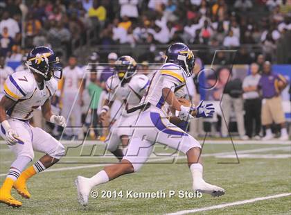Thumbnail 1 in Amite vs. Livonia (LHSAA 3A Final) photogallery.