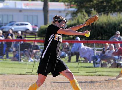Thumbnail 2 in Southern Huntingdon County vs Keystone (PIAA Class A 1st Round ) photogallery.