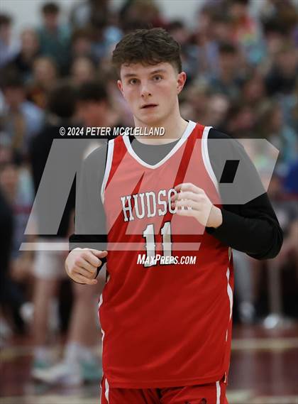 Thumbnail 3 in Hudson vs Newburyport (MIAA Division 3 Round of 32) photogallery.