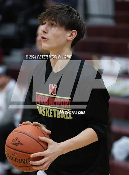Thumbnail 3 in Hudson vs Newburyport (MIAA Division 3 Round of 32) photogallery.