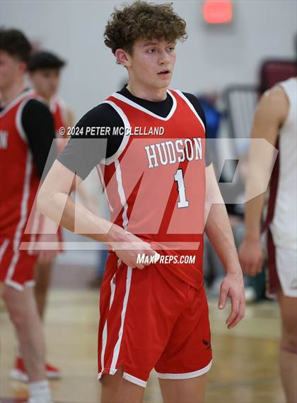 Thumbnail 3 in Hudson vs Newburyport (MIAA Division 3 Round of 32) photogallery.