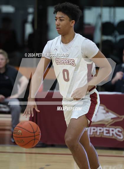 Thumbnail 2 in Hudson vs Newburyport (MIAA Division 3 Round of 32) photogallery.